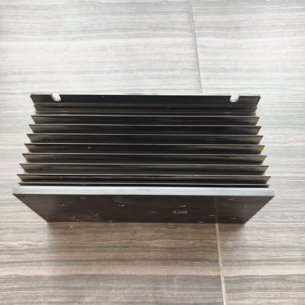 Black Anodized Extruded Aluminum Heat Sink With Dense Stacked Fins